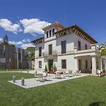 Arrey Hotel