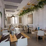 Arrey Hotel